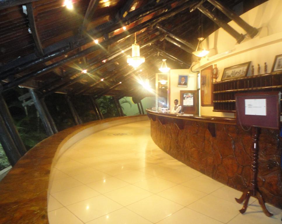 Morogoro Hotel Esterno foto