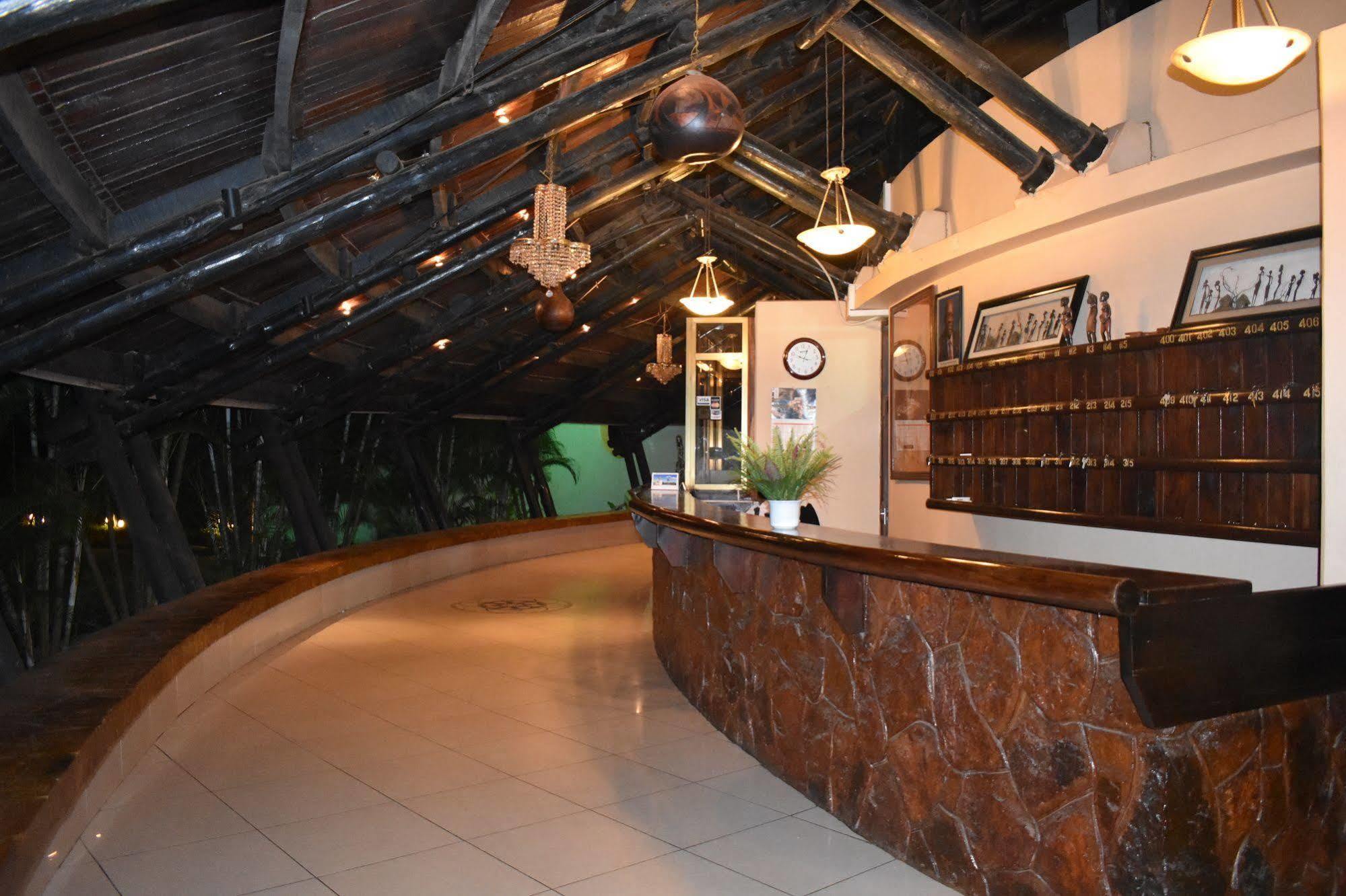Morogoro Hotel Esterno foto