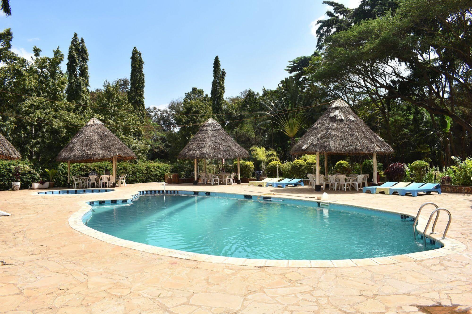 Morogoro Hotel Esterno foto